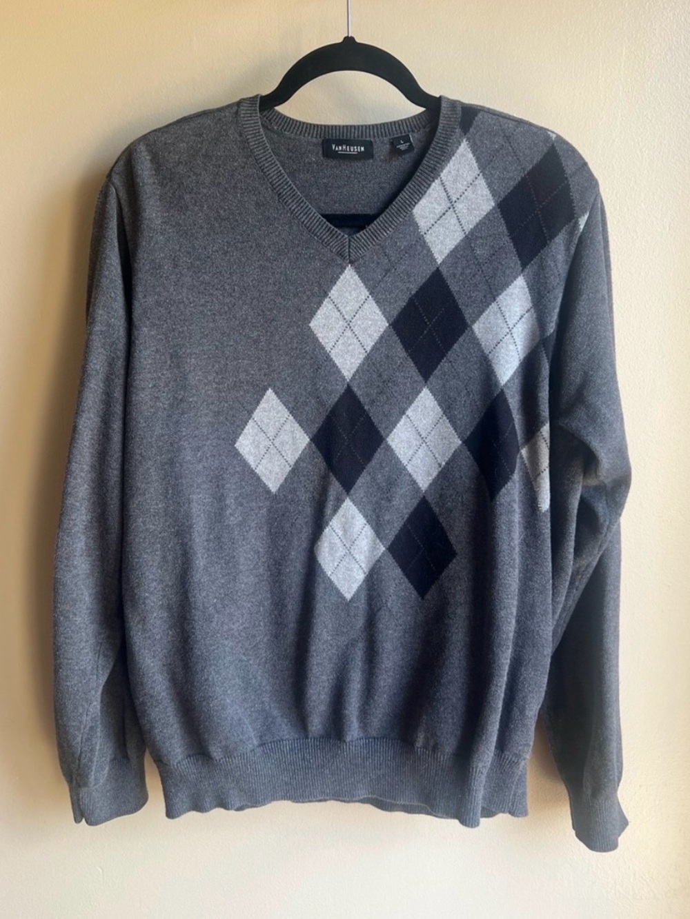 Argyle Van Heusen Y2K V neck Grey 100% Cotton Preppy Sweater
